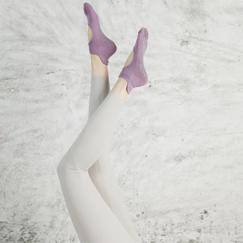 Five Toe Yoga Socks Featuring Cotton Silicone Non Slip Grip