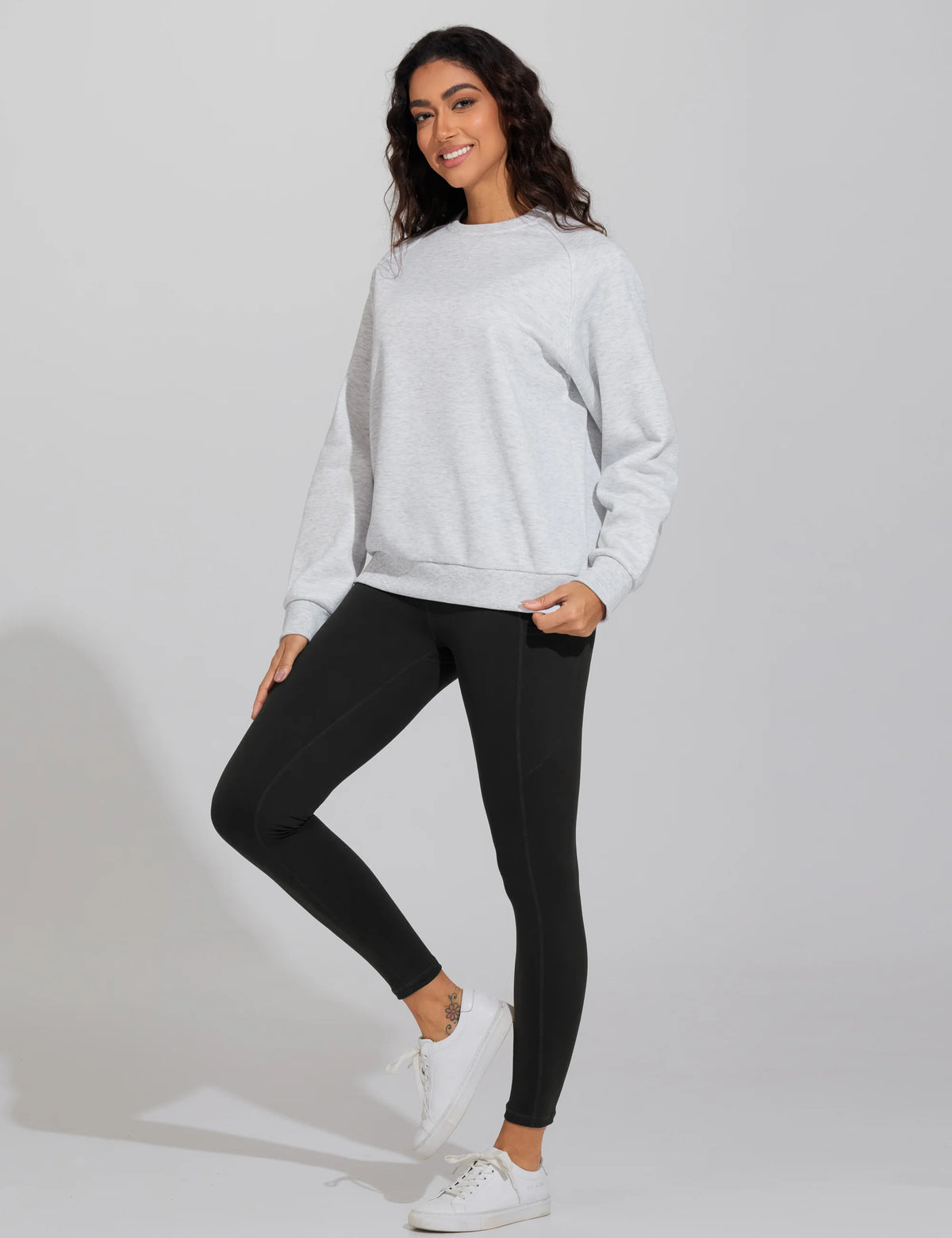 THE GYM PEOPLE Women's Fleece Crewneck Workout Sweatshirt