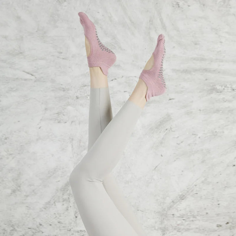 Five Toe Yoga Socks Featuring Cotton Silicone Non Slip Grip
