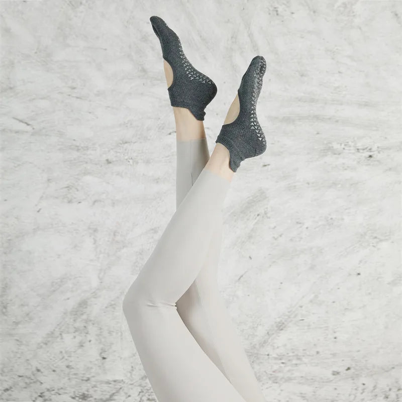 Five Toe Yoga Socks Featuring Cotton Silicone Non Slip Grip
